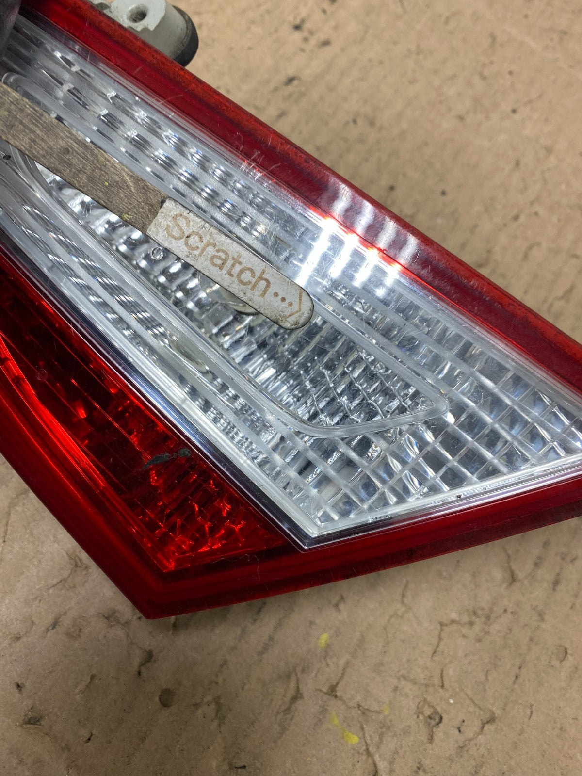 2011 to 2014 Hyundai Sonata Right Passenger Rh Inner Tail Light Oem W0851 DW4
