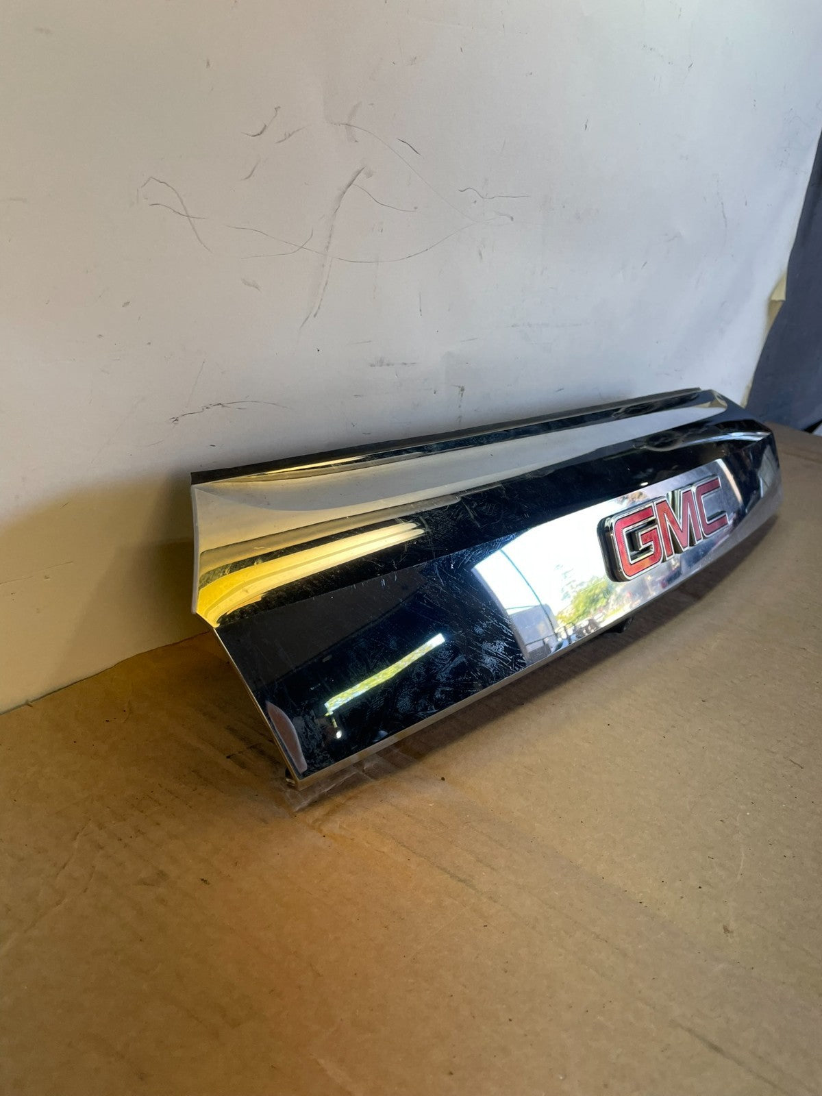 2010-2015 Gmc Terrain Lift Gate Handle Trim Back Up Camera 20881057 AG7526 DG2