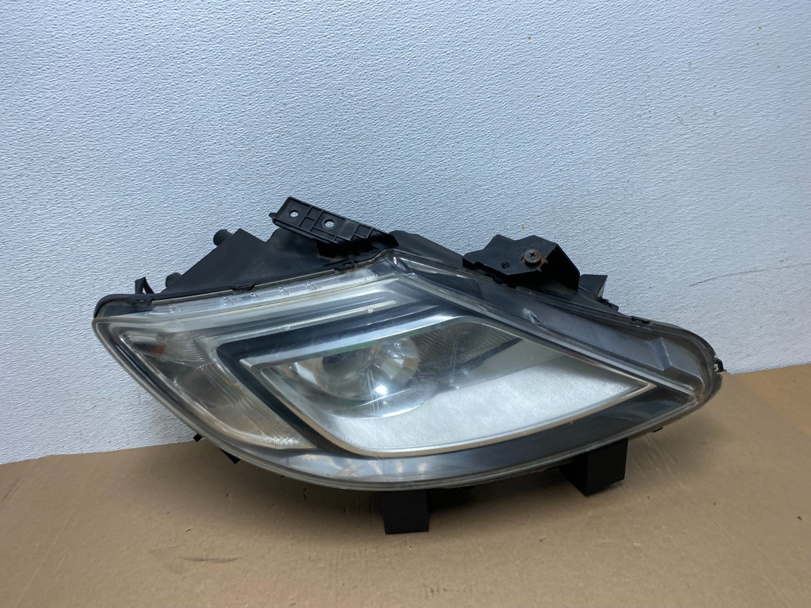 2007 - 2009 Mazda Cx9 Cx-9 Right Passenger RH Headlight Halogen AD6414 DW0