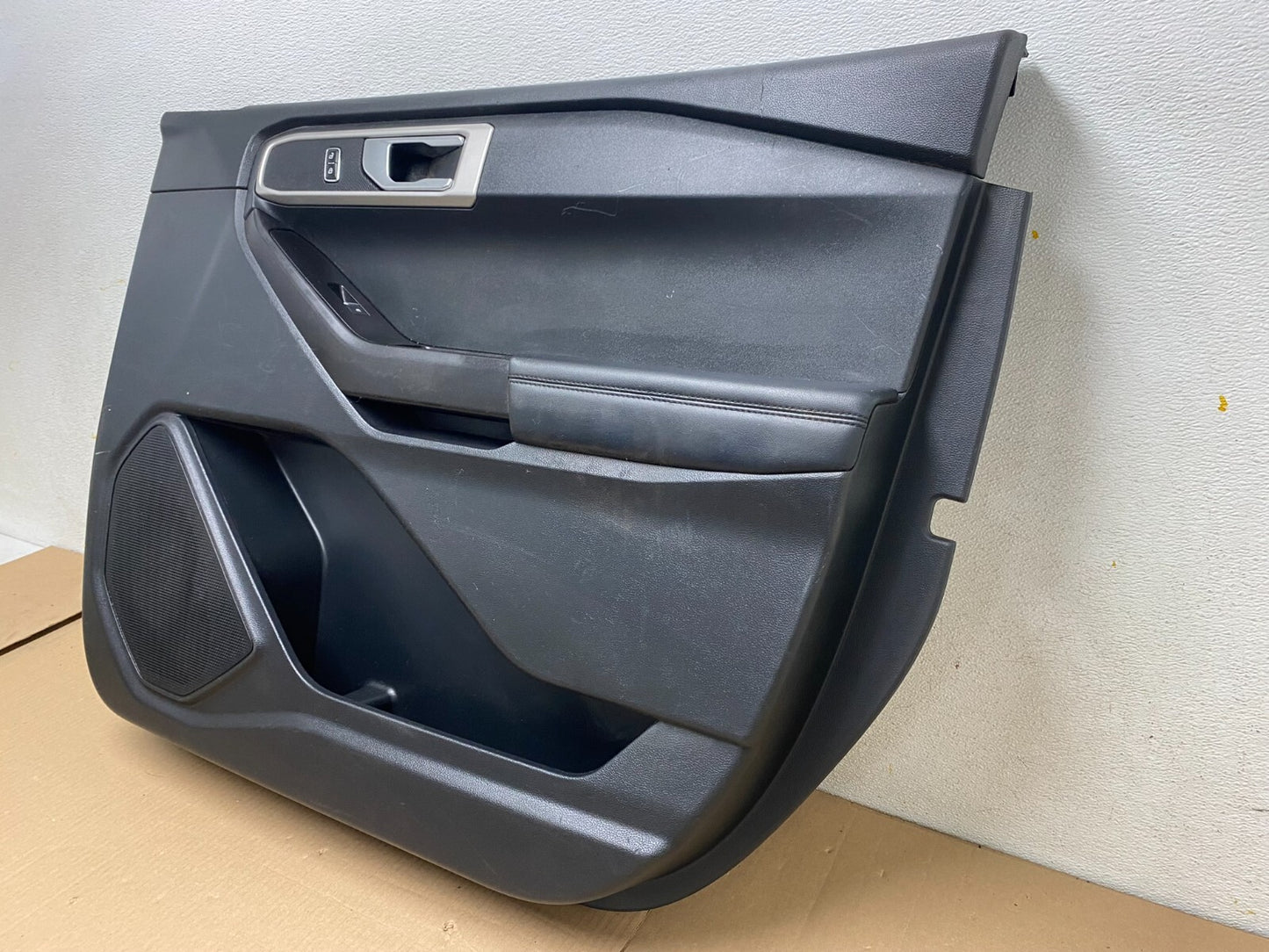2020 to 2023 Ford Explorer Interceptor Front Right Side Door Panel OEM D11661