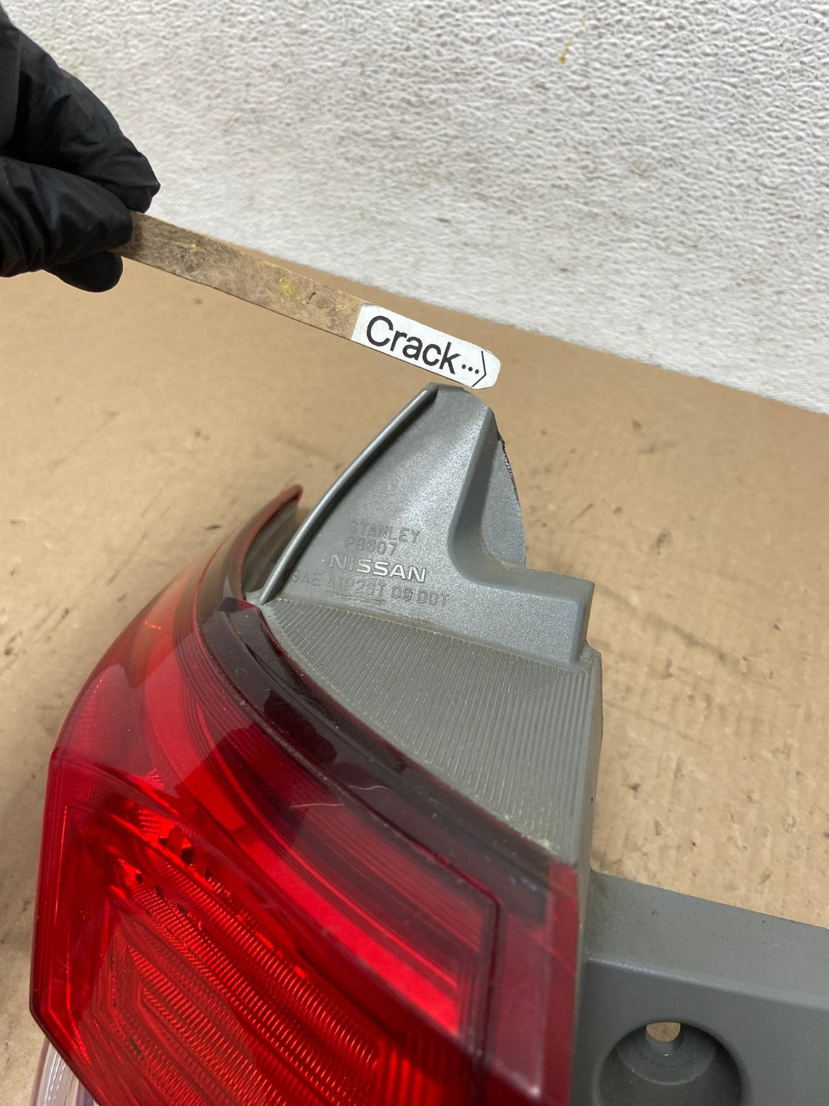 2011 to 2017 Nissan Quest Left Passenger LH Side Tail Light AD7826 LK5