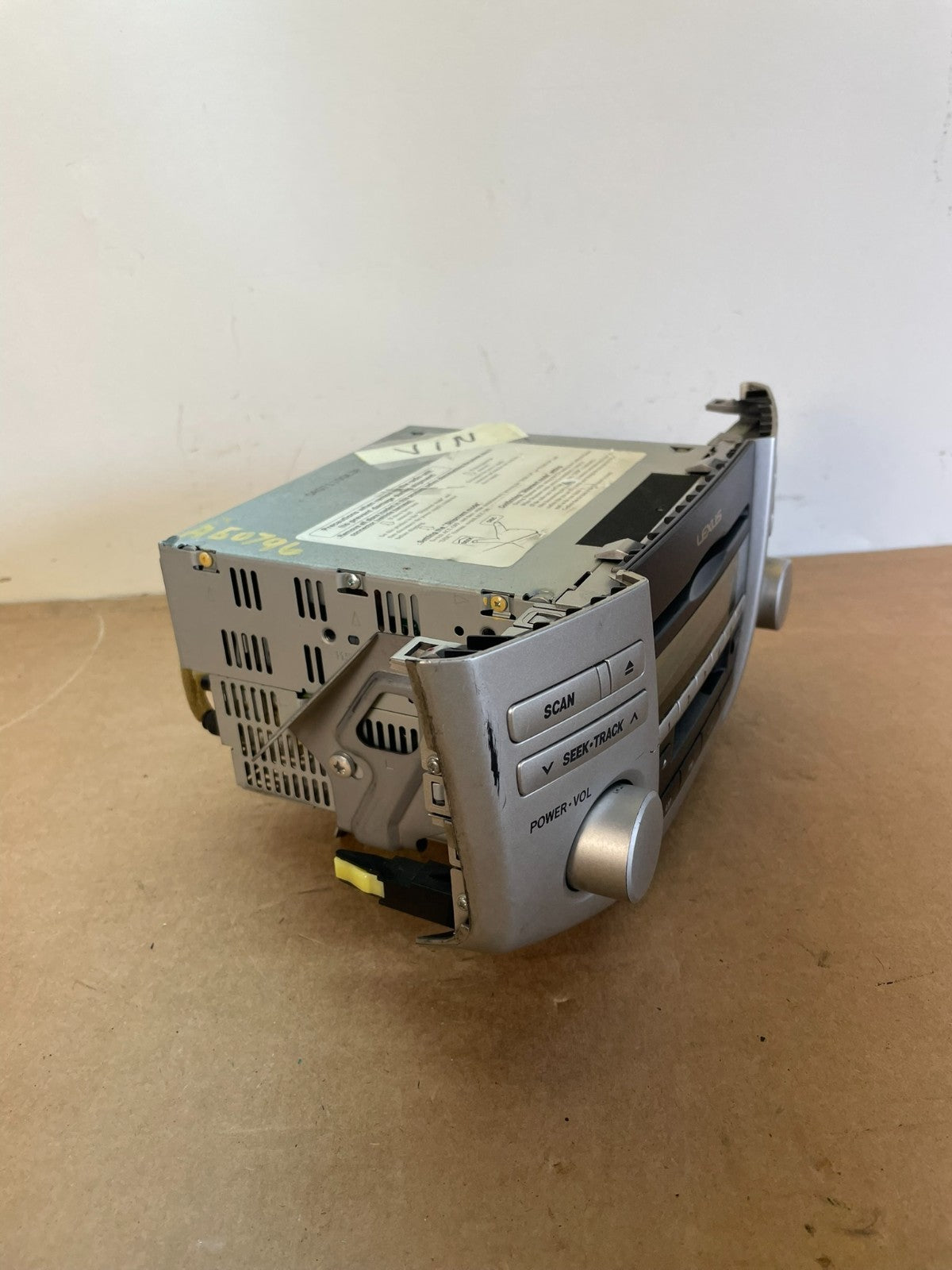 2006 Lexus RX400h Radio Casette AM-FM CD Player AG0796 DG1