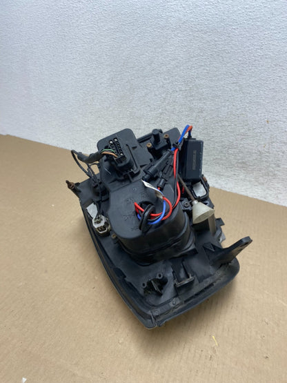 2004 to 2009 Cadillac SRX Right Passenger Side Halogen Headlight AG5842 DW6