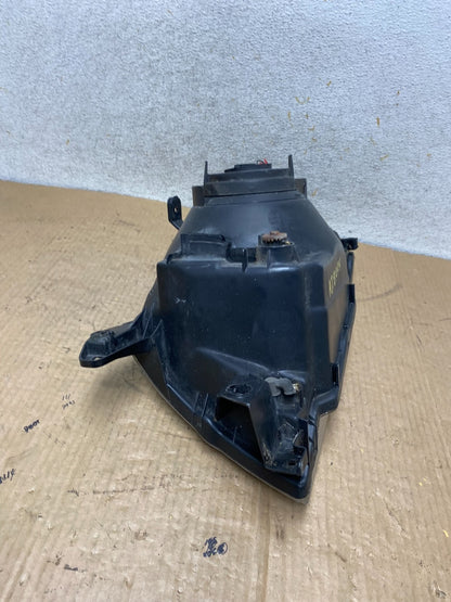 2000 to 2004 Mitsubishi Montero Pajero Right Passenger RH Headlight AI8004 DW7