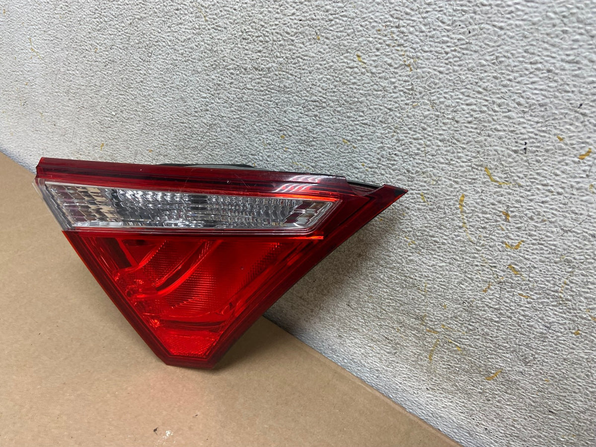 2015 - 2017 Toyota Camry Left Driver LH Side Tail Light Inner AH9298 LK1