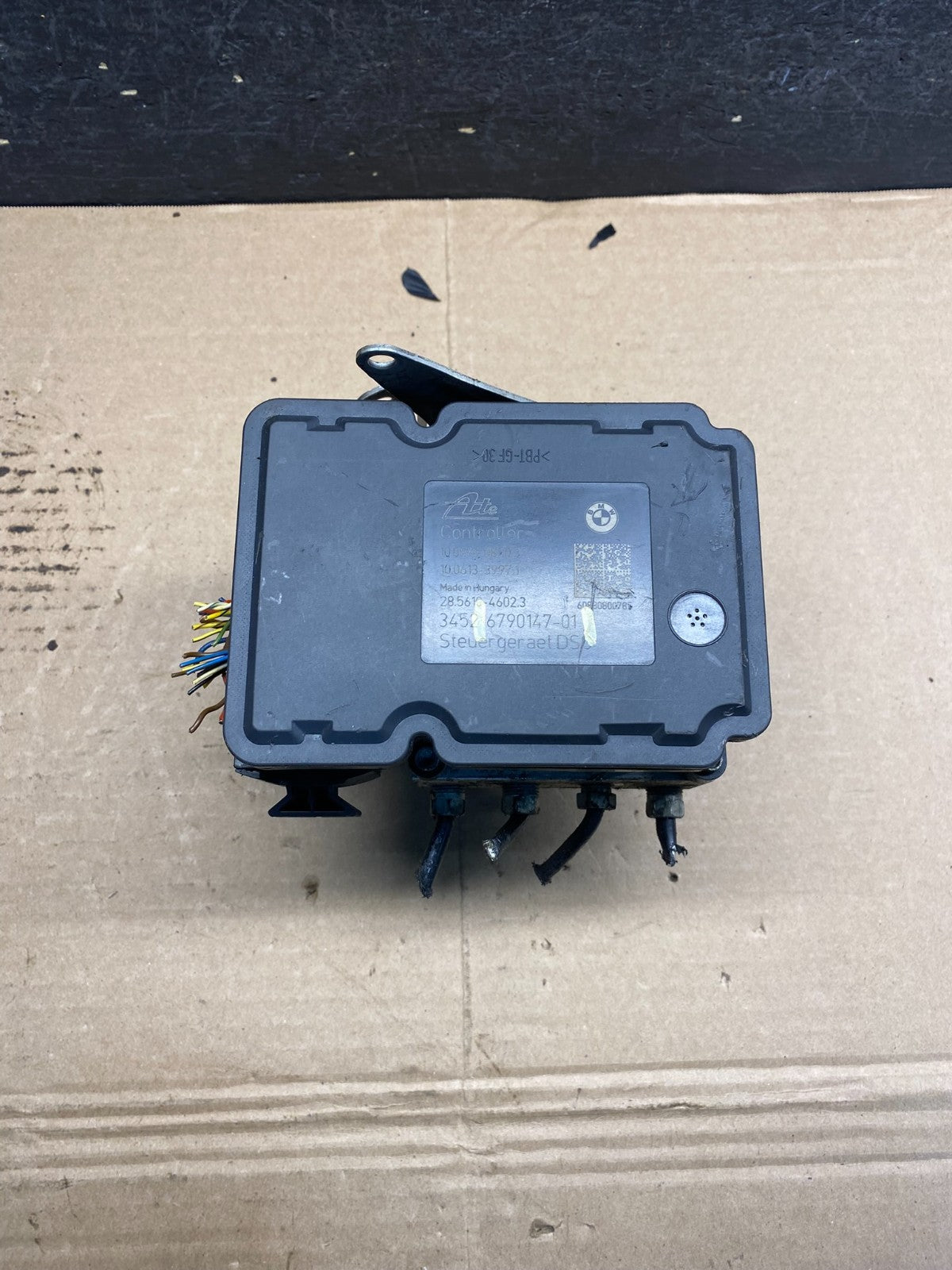 2009–2013 BMW E90, E91, and E92 ABS Anti-Lock Brake Pump Module AE9991 DG0