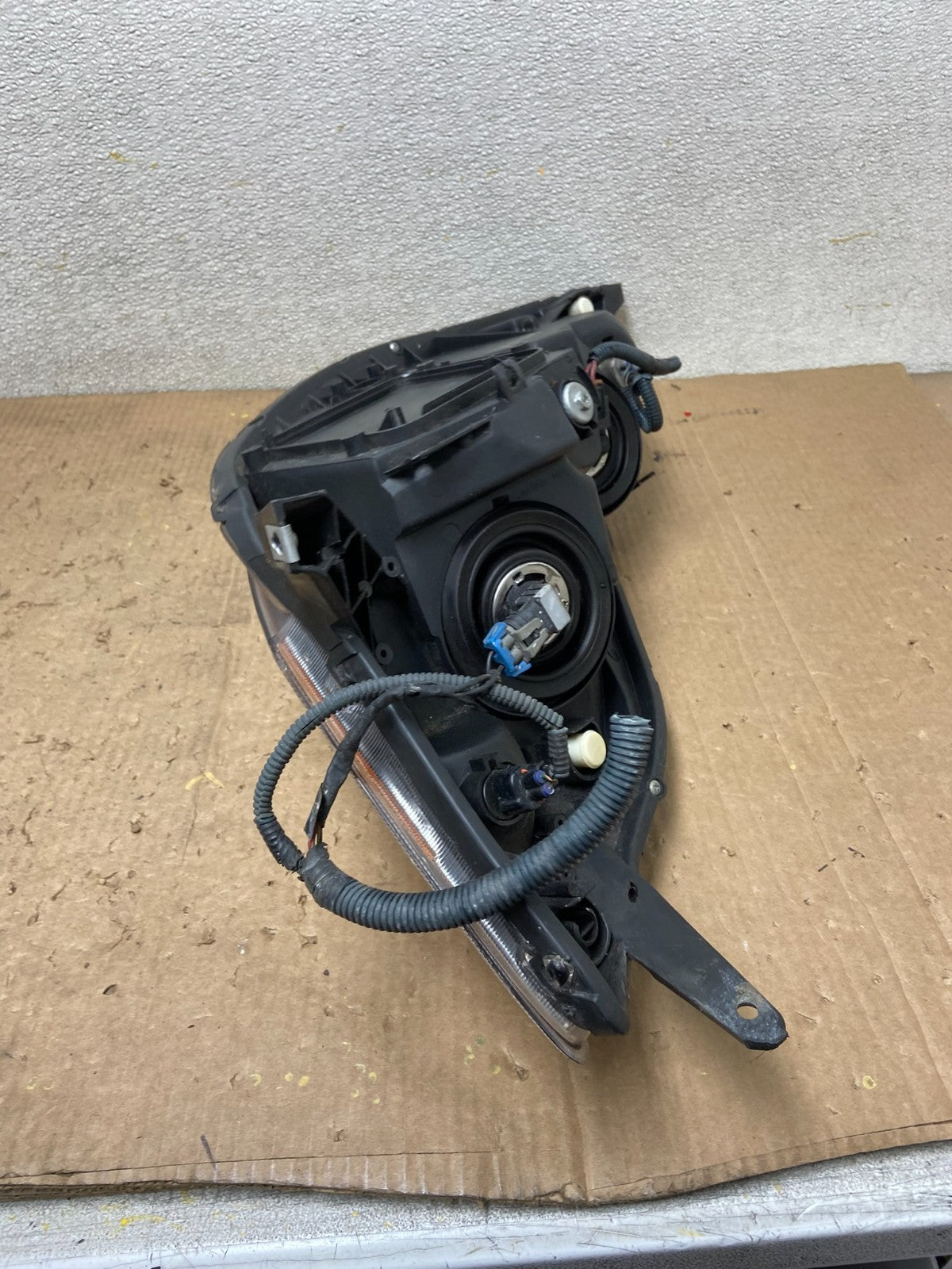 2006 to 2010 Toyota Sienna Right Passenger Rh Side Headlight Halogen AA7121 DW6