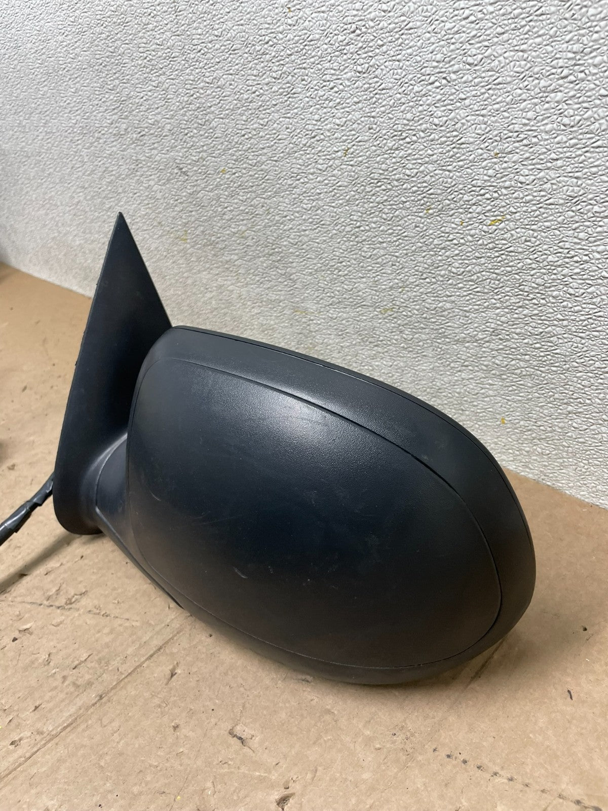 1999-2006 Chevrolet Silverado Suburban Turn Sgn Left Driver Mirror OEM W8910 DW2