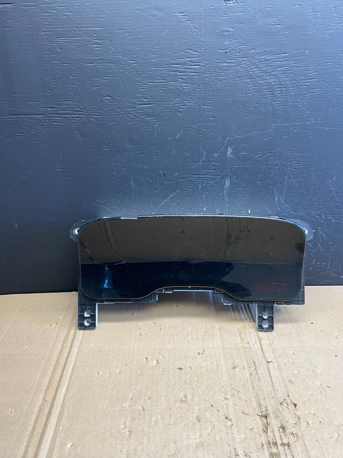 2006  Lincoln Navigator Speedometer Gauge Cluster AB8909 DG0