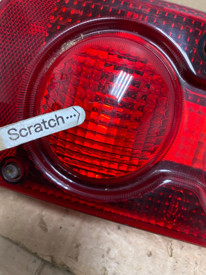 2004 to 2005 Land Rover Freelander Left Driver LH Tail Light OEM O6435 DG3