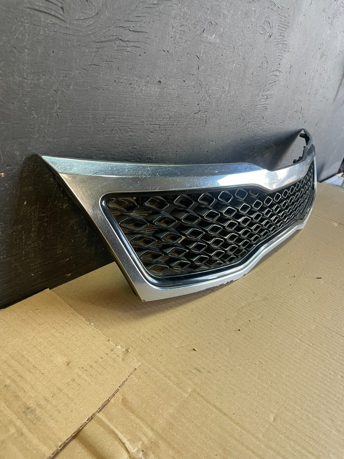 2011 2012 2013 Kia Optima Upper Grille Grill Chrome AE3516 DG2