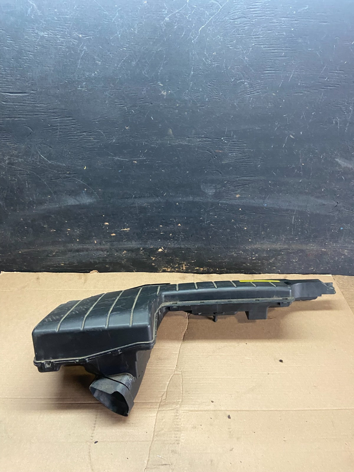 2009 to 2014 Nissan Maxima Upper Air Intake Duct  OEM R2071 DG0