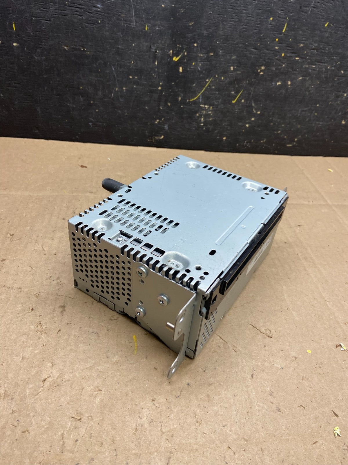 2014 2015 Ford Explorer Audio Equipment Radio Receiver AM FM CD Oem t9403 DG1