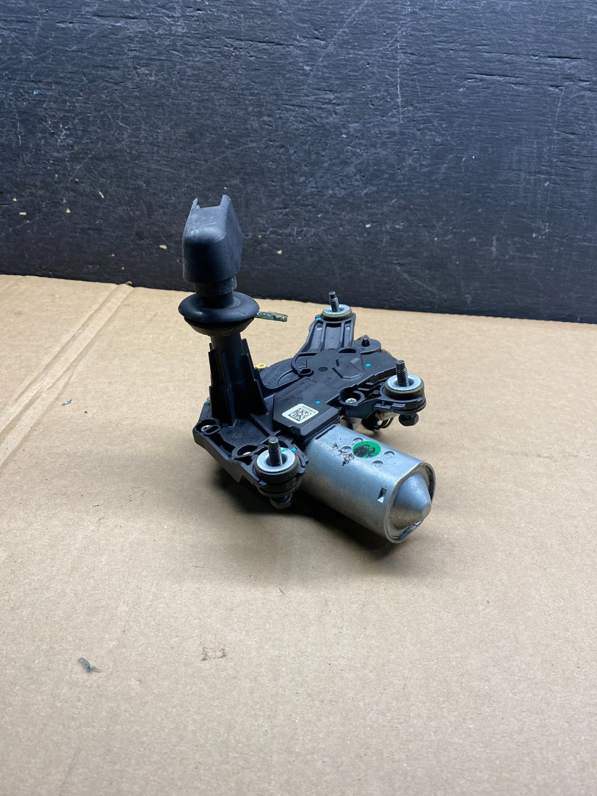 2017 to 2021 Nissan Rogue Rear Windshield Wiper Motor ag3694 DG2