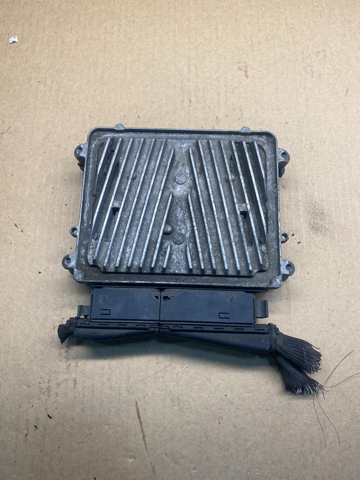 2006 to 2009 Mercedes 3.5L ECU E350 ML350 R350 Engine Computer Module AG6132 DG1