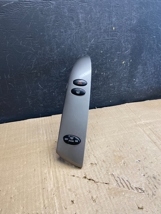 2004 to 2010 Toyota Sienna Left Side Climate Switches Bezel Trim AE1822 DG0