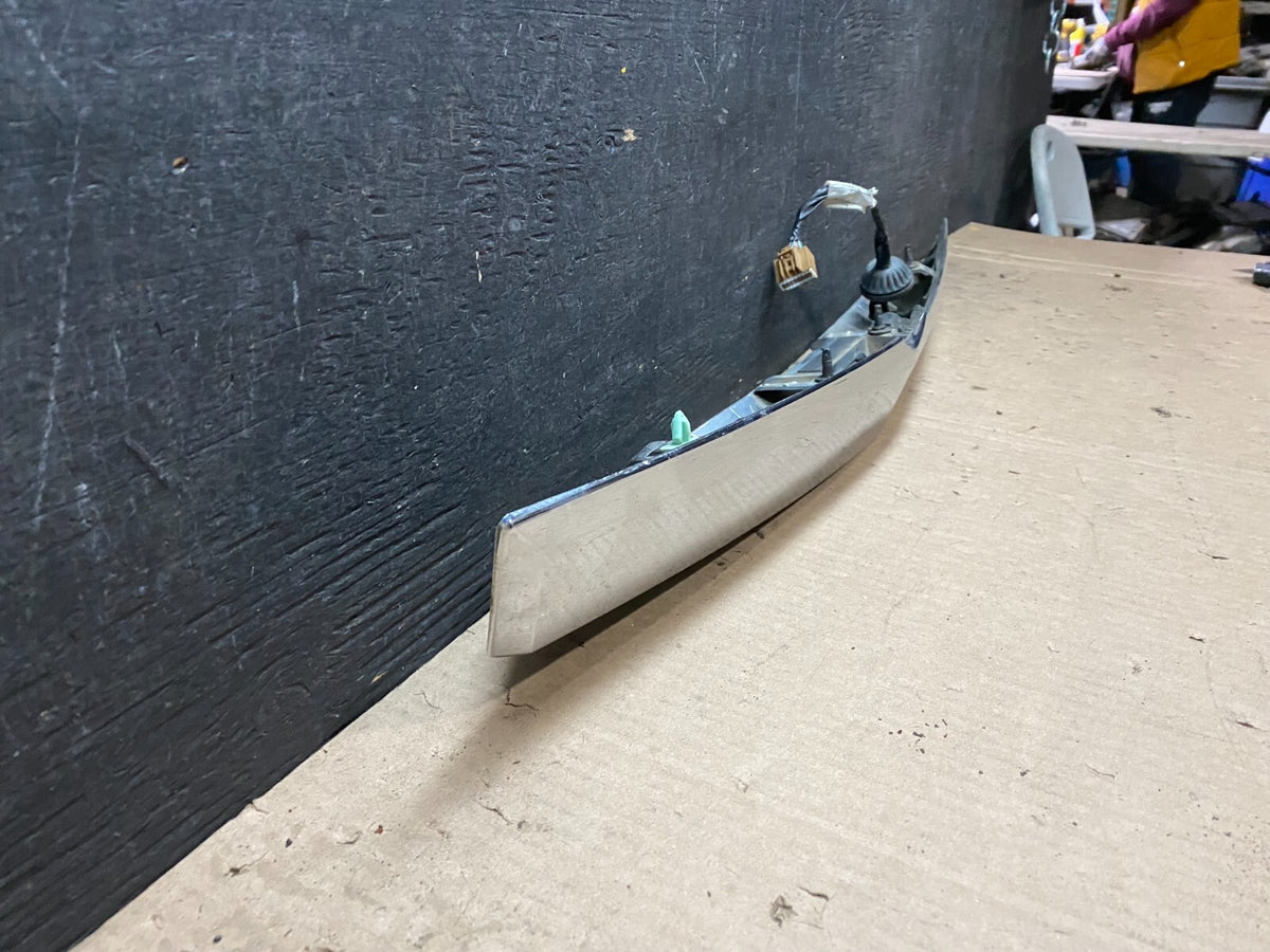 2010-2015 Cadillac SRX Rear Liftgate Tailgate Finish Molding W/ Camera J0547 DG12