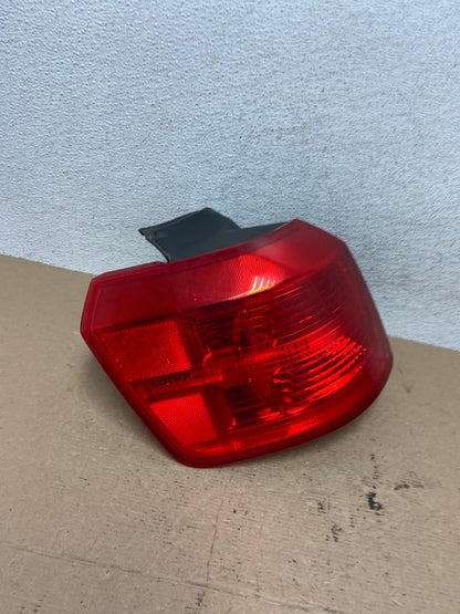 2010 to 2017 GMC Terrain Halogen Tail Light Left Driver Lh Side AF4661 LK2