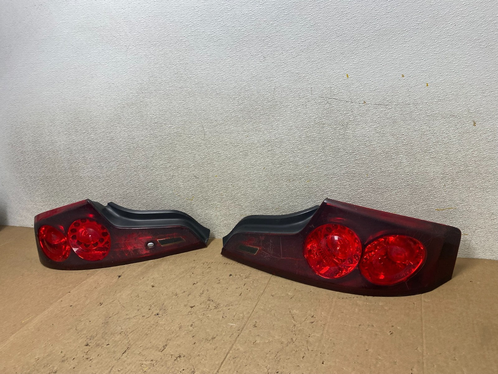2006 - 2007 Infiniti G35 Coupe Left+Right Outer Tail Lights Oem W9089 DW1
