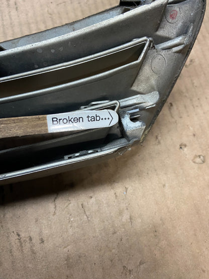 2004 Lexus ES330 Front Upper Grill Grille E4721 OEM DG19