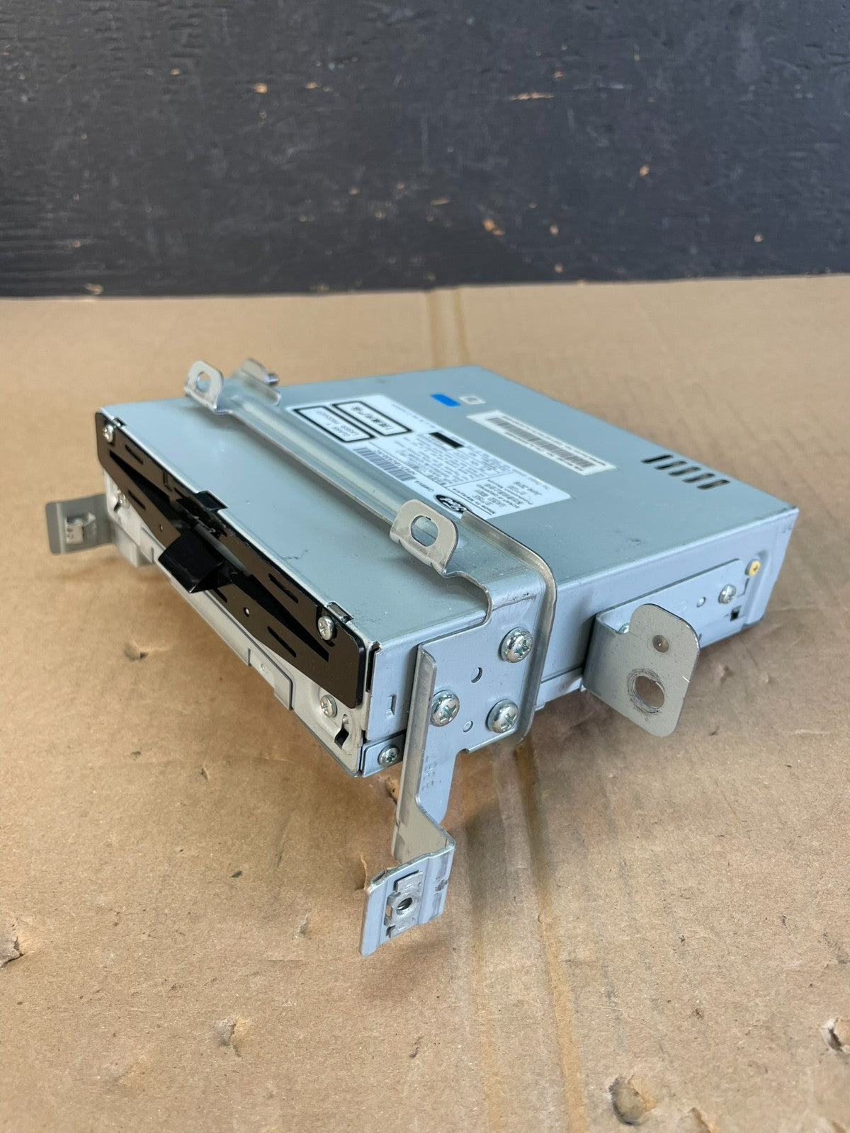 2017 to 2020 Lincoln MKZ Factory Radio Cd Mechanism Player AD5943 DG2
