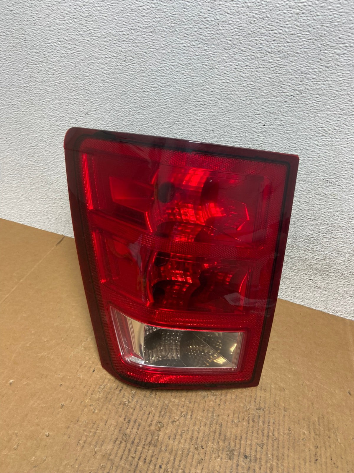 2005 to 2006 Jeep Grand Cherokee Left Driver Side Lh Tail Light DEPO AE1153 LK0