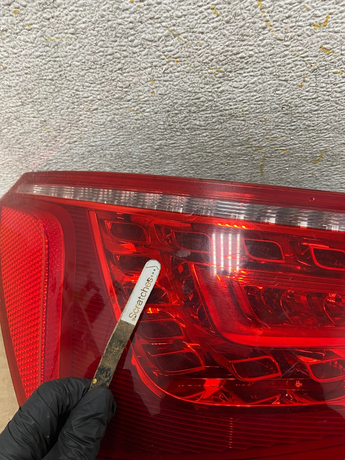 2009 to 2012 Audi Q5 Left Driver LH Side Tail light AH8931 LK3