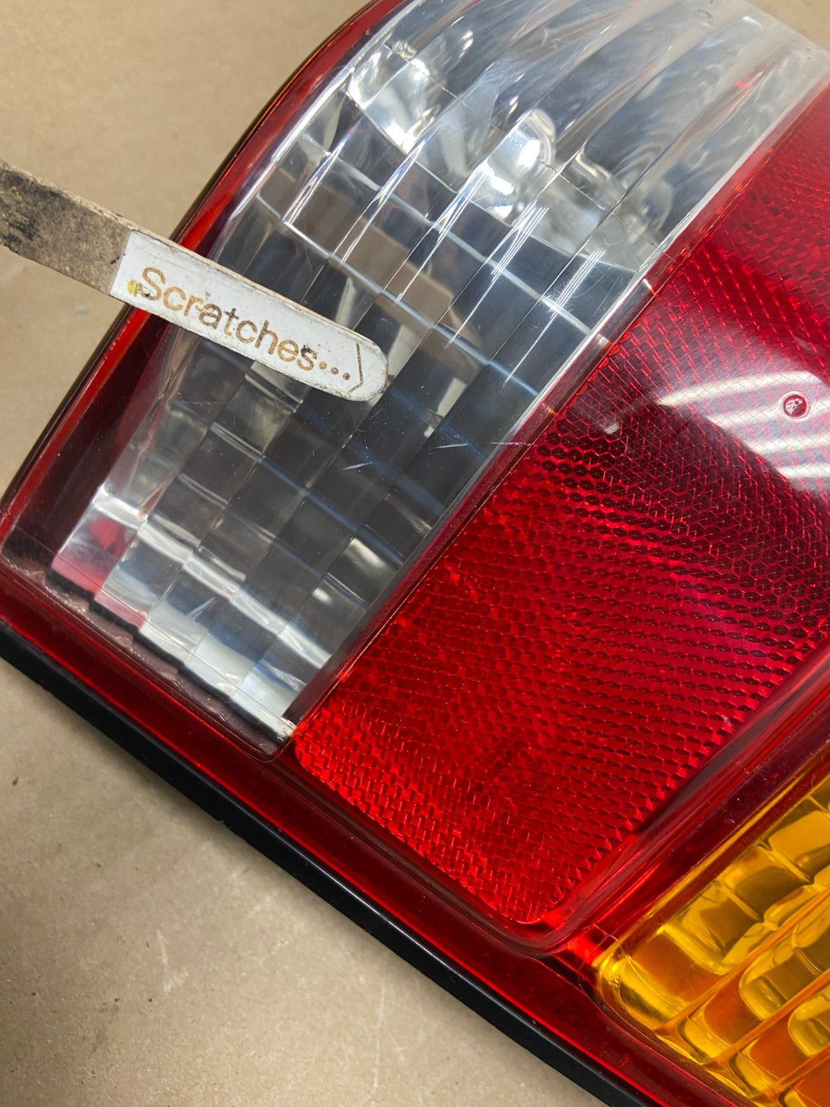 2001 to 2007 Ford Escape Right Passenger RH Side Tail Light AI2157 LK3