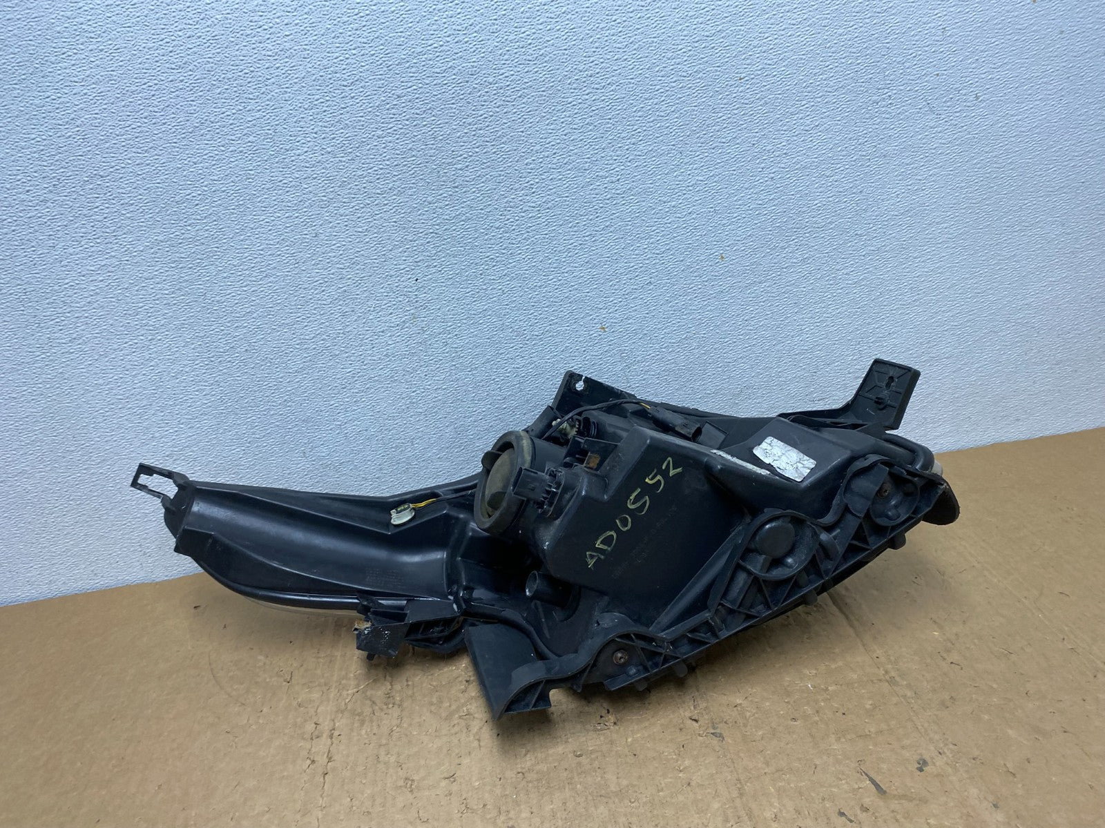2011 to 2015 Ford Explorer Police Left Driver LH Halogen Headlight AD0552 DW9
