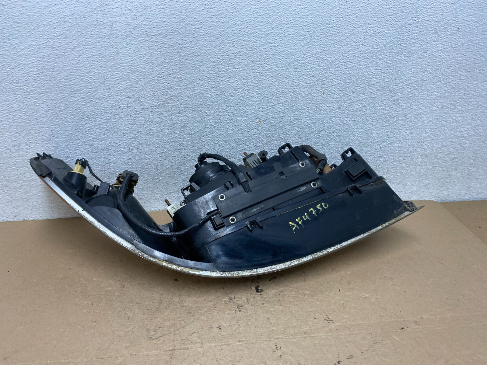 1999-2001 Lincoln & Town Car Left Driver LH Headlight Halogen AF4750 DW8