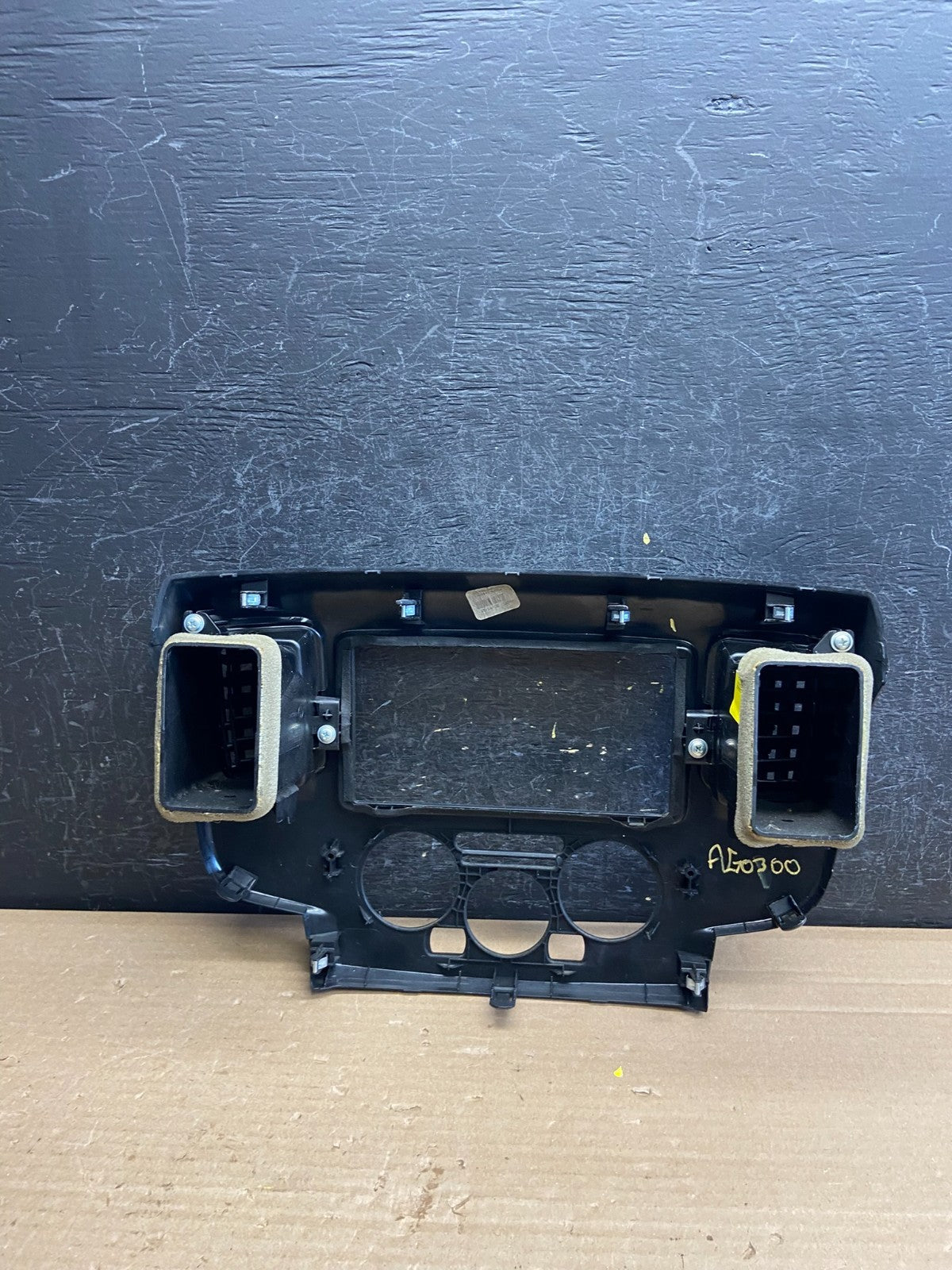 2013-2021 Nissan NV200 Center Console Radio Climate Control Air Vent AG0300 DG4
