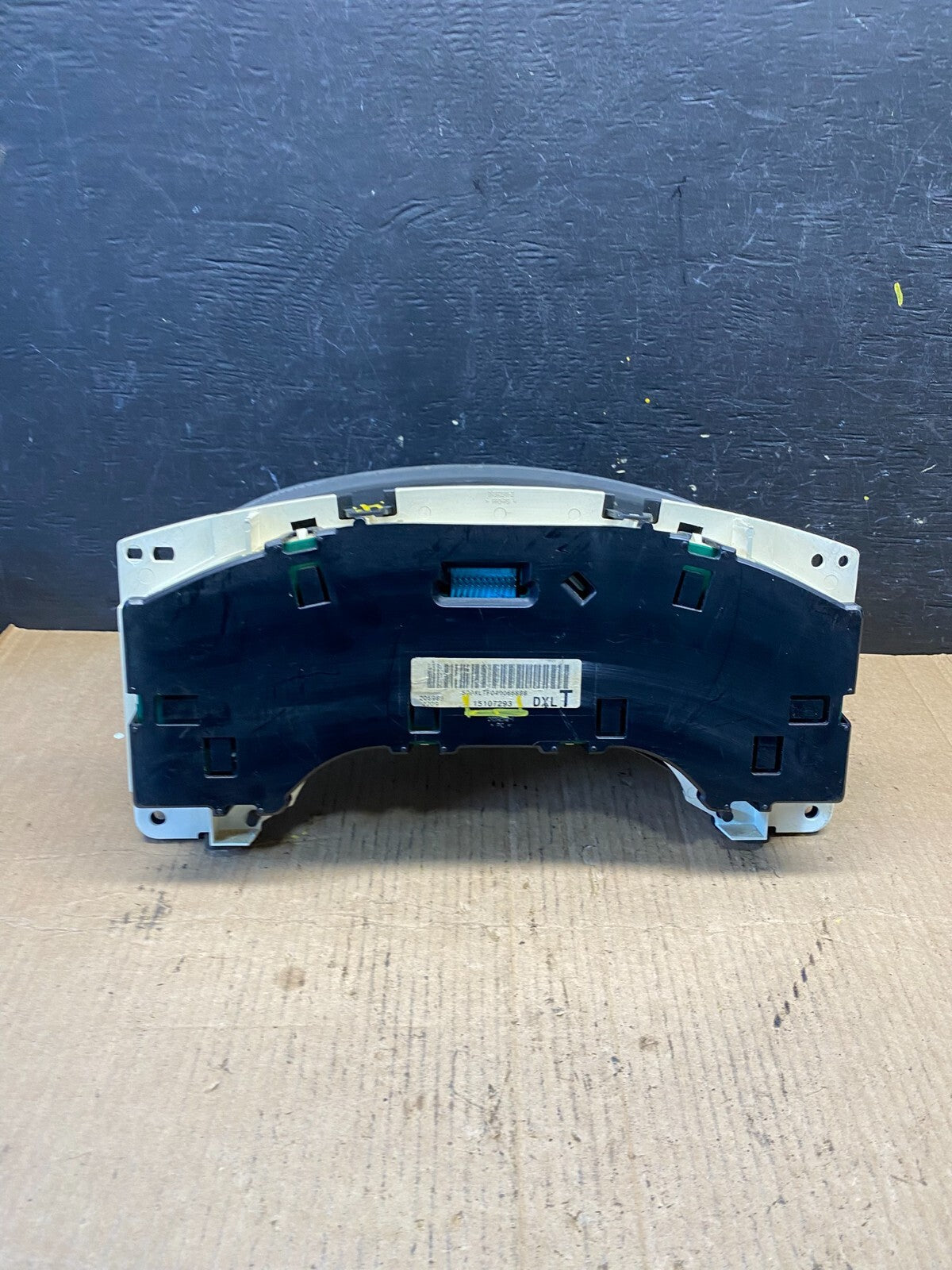 2004 to 2007 Chevrolet Express Speedometer Cluster Gauge M4421 DG4