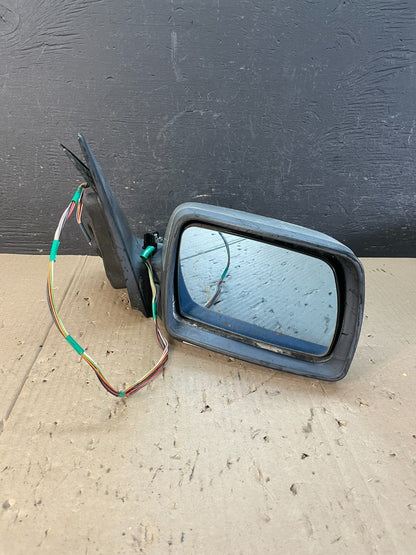 2001 to 2006 BMW X5 Right Passenger RH Side View Door Mirror AE0730 DW2