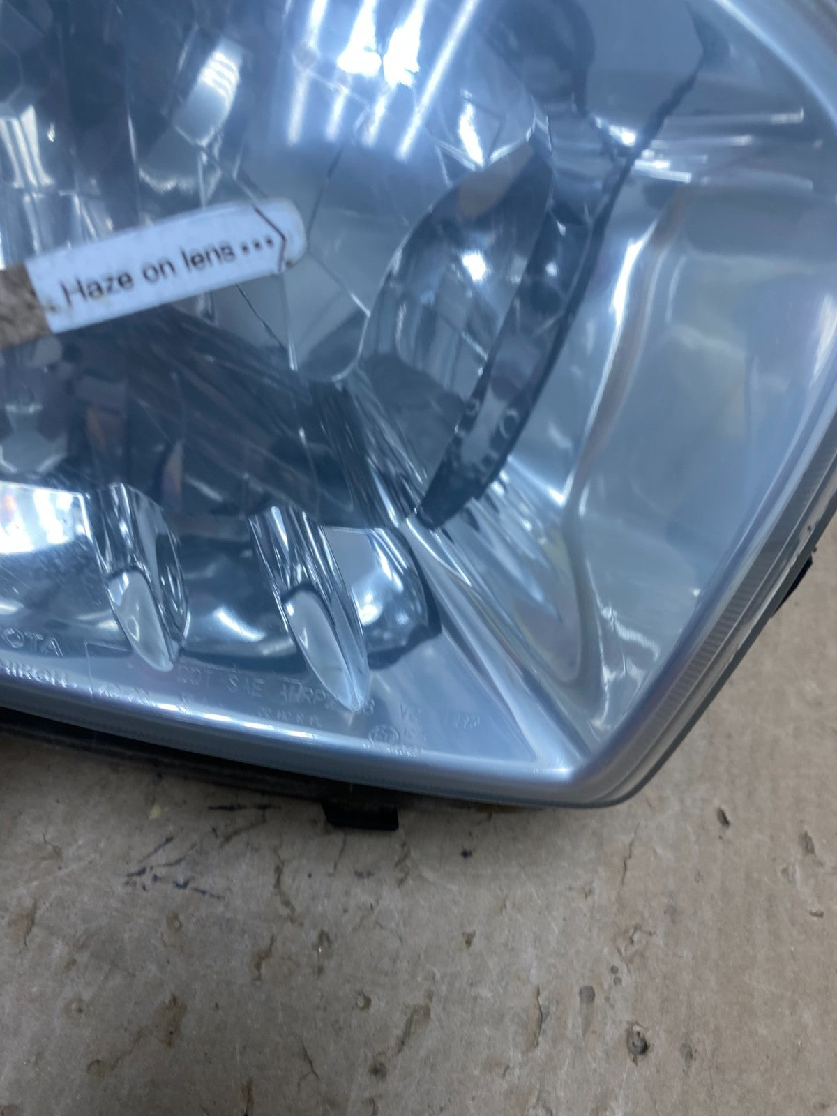 2001 to 2003 Toyota Rav4 Right Passenger RH Side Headlight Halogen AF9826 DW4