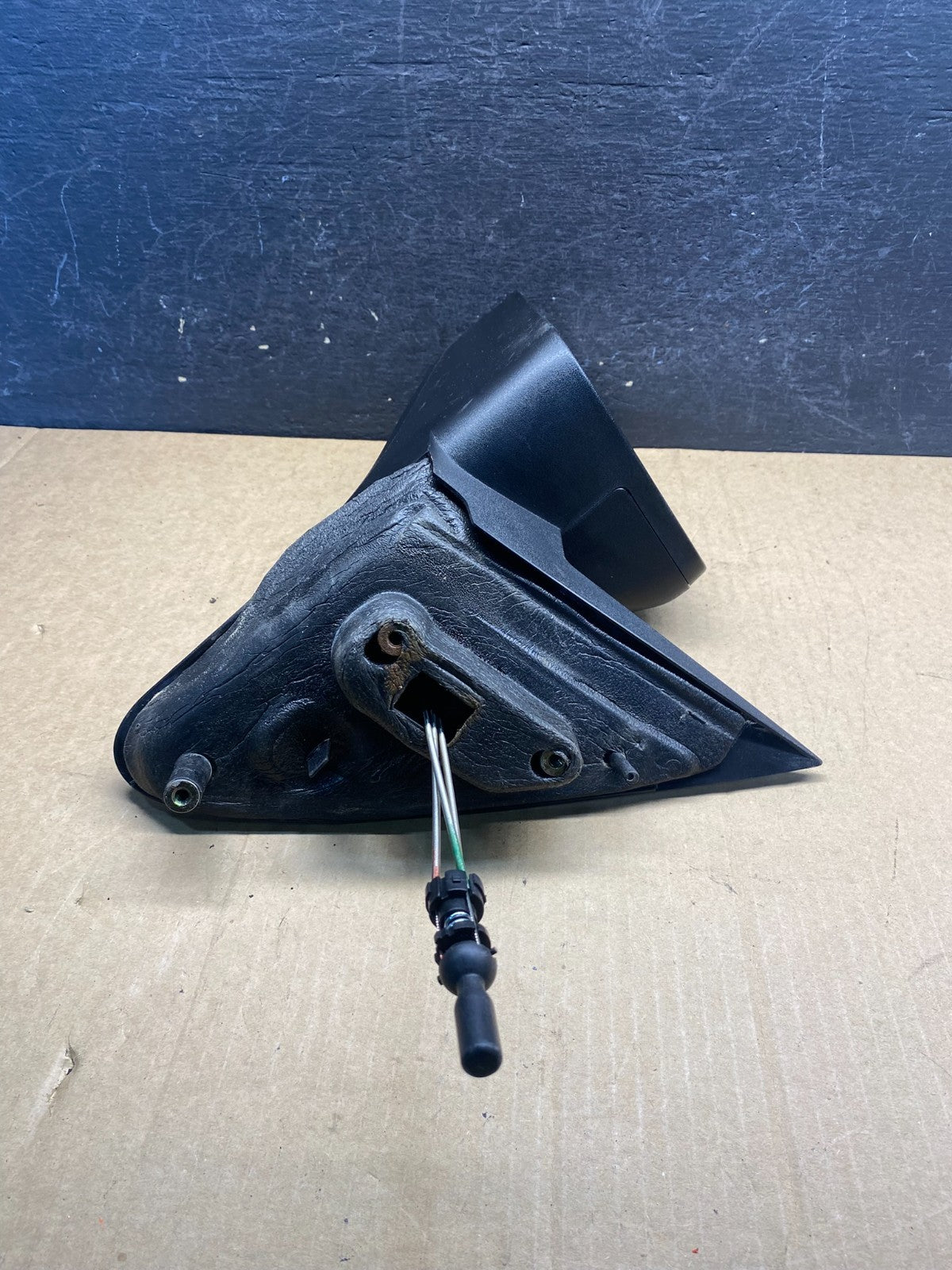 2008 to 2011 Ford Focus Left Driver View Door Mirror AG7103 DW4