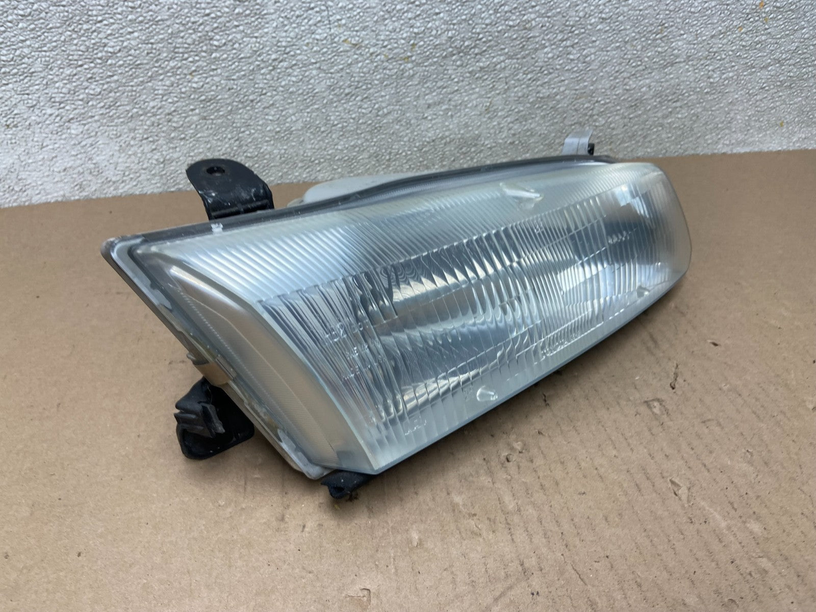 1997 1998 1999 Toyota Camry Right Passenger RH Halogen Headlight AB5043 DW2