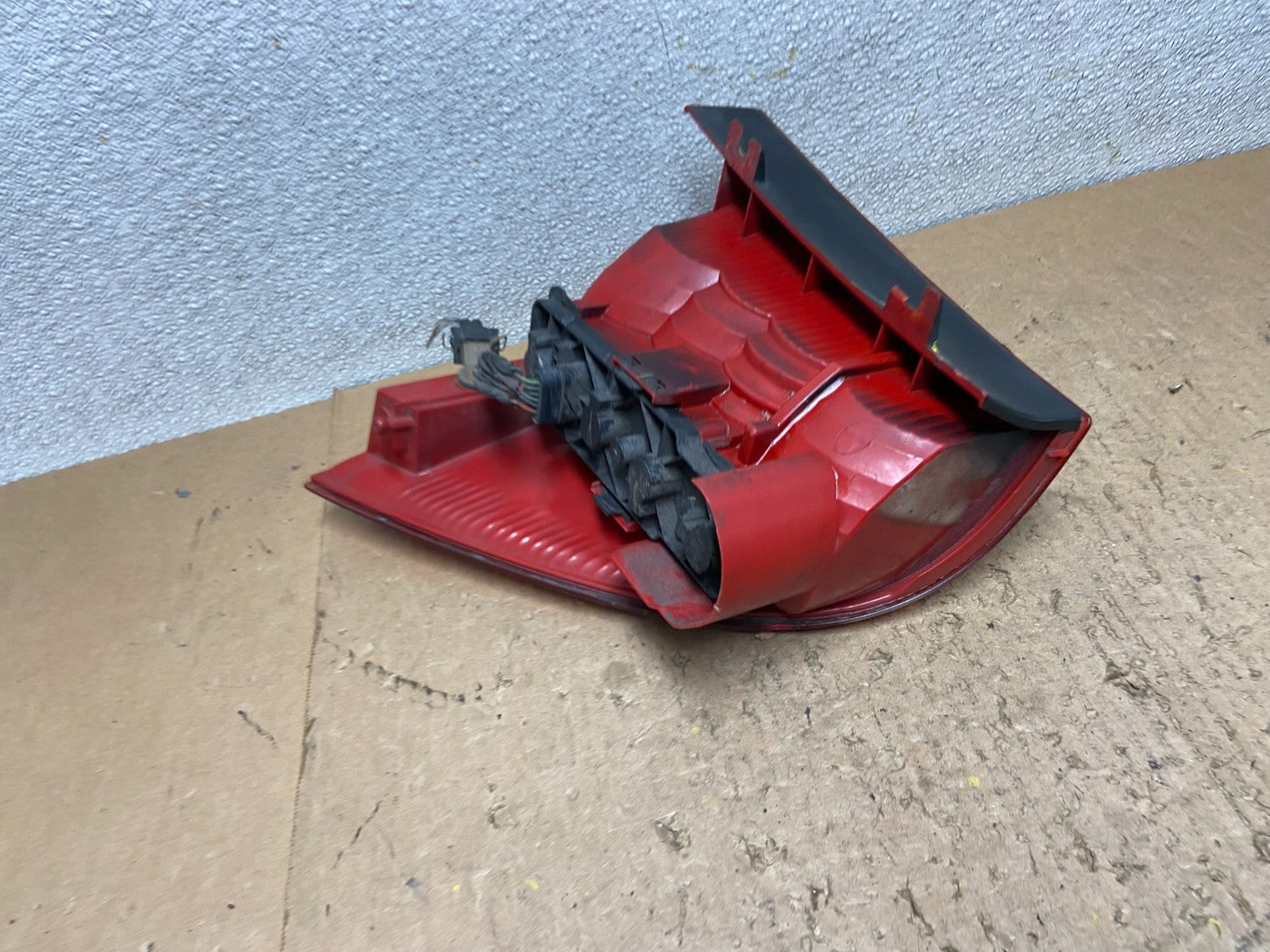 2002-2005 Mercedes ML350 ML-Class Left Driver Lh Side Tail Light OEM AA0064 DW5