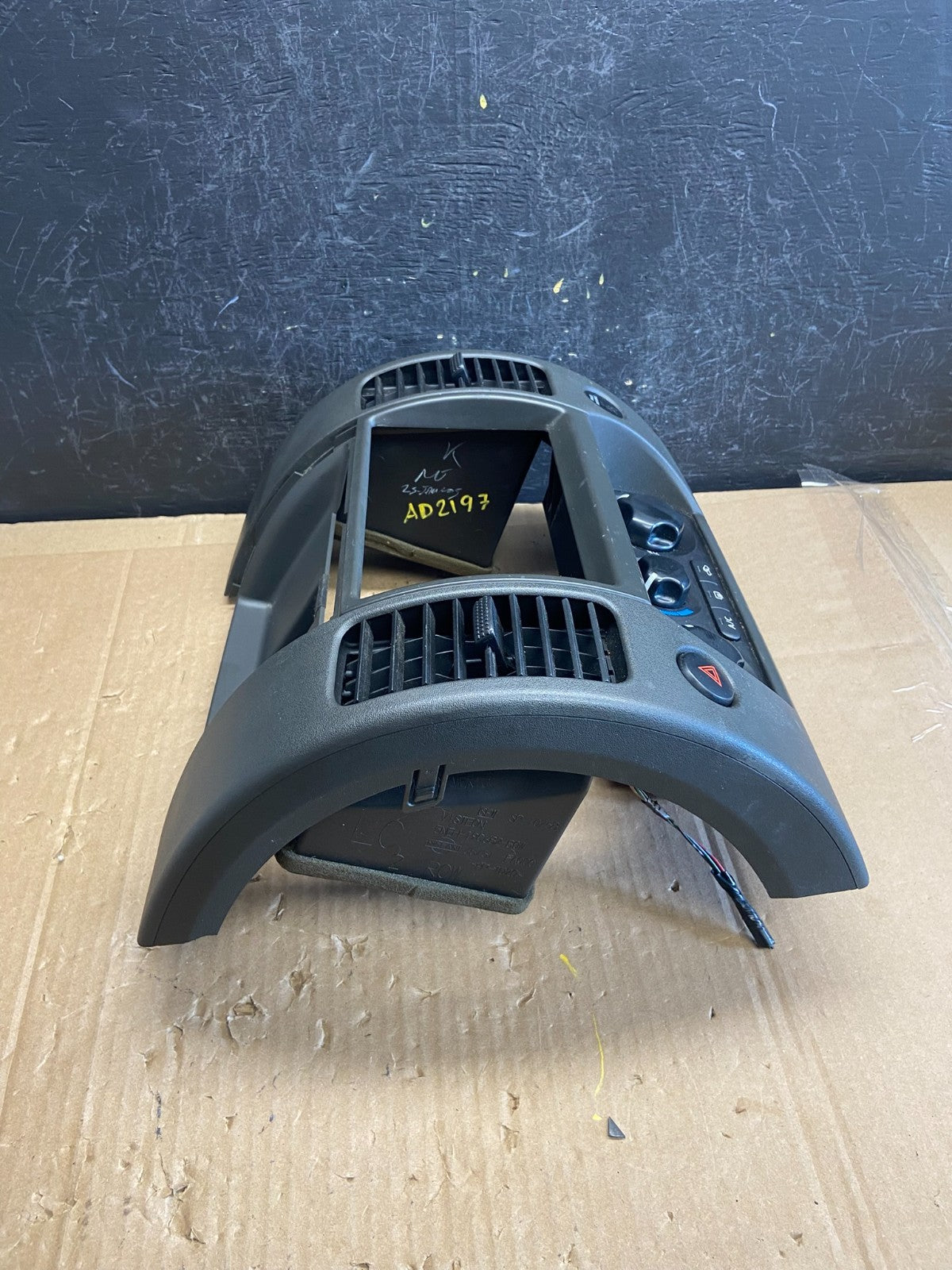 2005-2008 Nissan Pathfinder Radio A/C Heat Temperature Climate Control AD2197 DG1