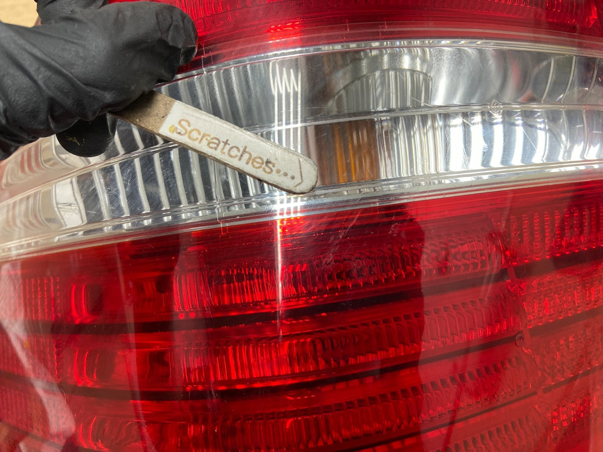 2004 to 2006 Lexus LS430 Left Driver Side Tail Light AH4112 DW3