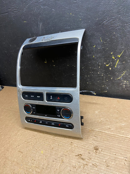 2007 to 2010 Ford Edge Climate Control Radio Dash Bezel Trim OEM w1992 DG3