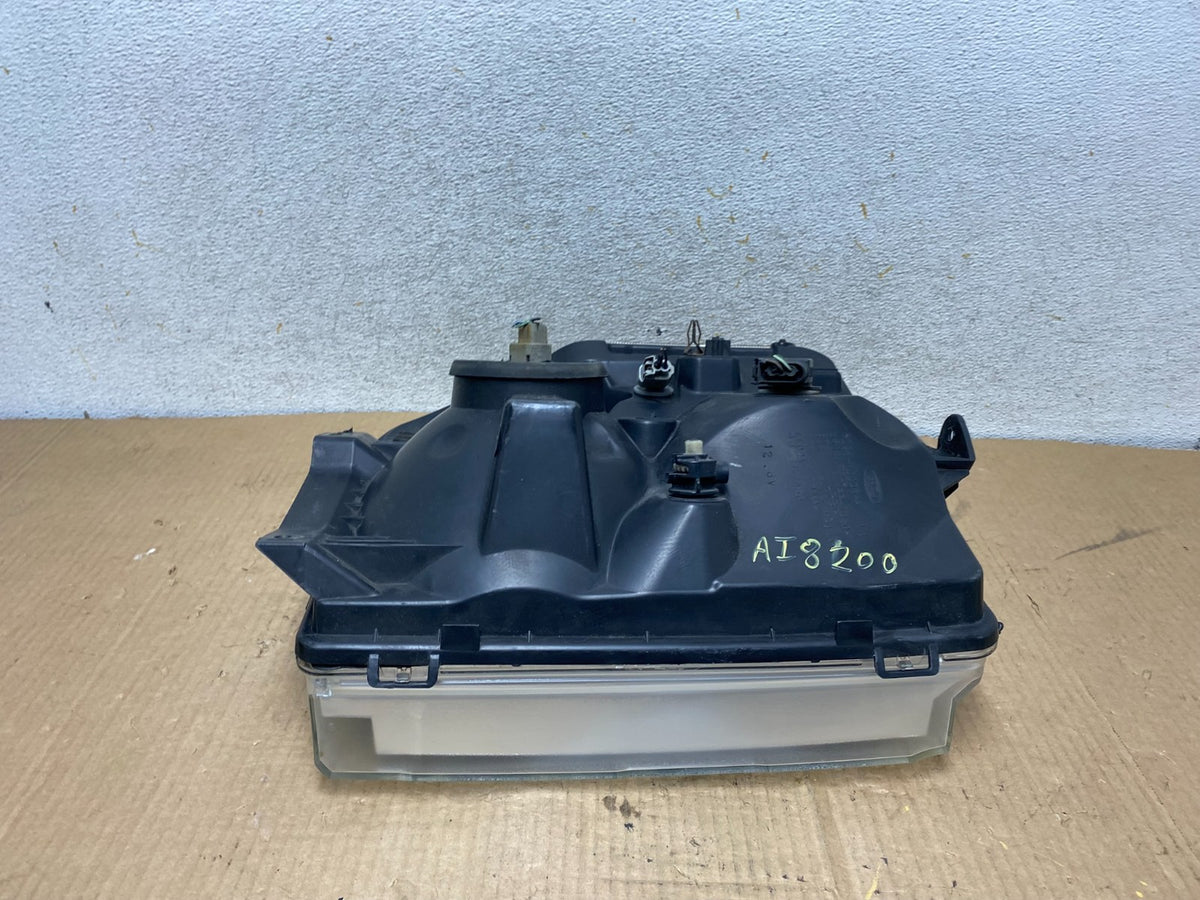 2008-2014 Ford Econoline E150 E250 E350 Left Driver LH Headlight AI8200 DW5