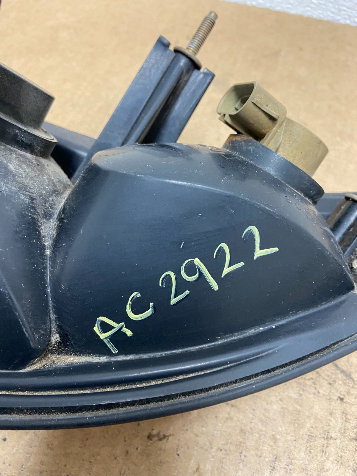 1998 - 1999 Ford Taurus Left Driver Side Tail Light AC2922 DG7
