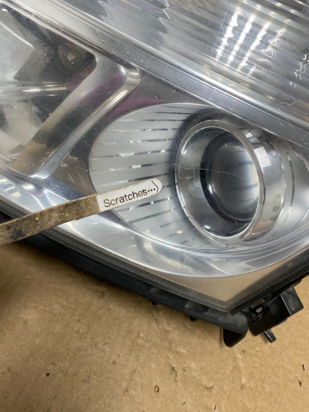 2008 to 2009 Mercury Sable Left Driver LH Side Halogen Headlight AF7365 DW3