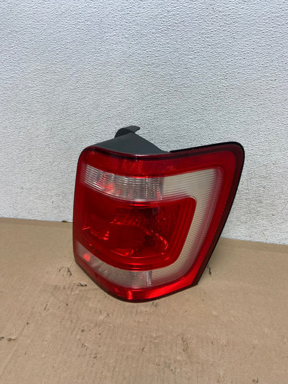 2008 to 2012 Ford Escape Right Passenger RH Side Tail Light AG6711 LK0