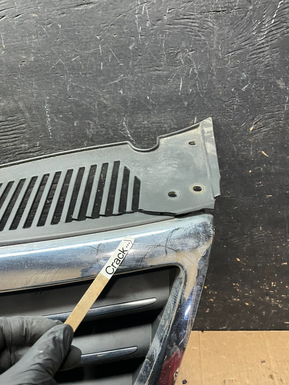2006 to 2010 Volkswagen Passat Front Upper Grill Grille Oem Z8113 DG5