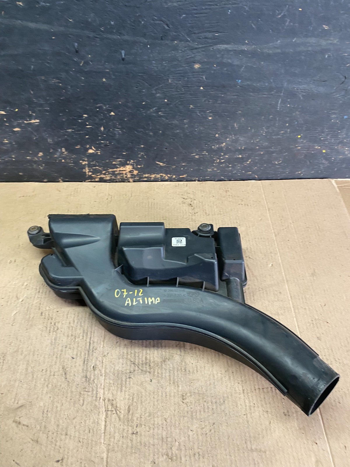 2007 to 2011 Nissan Altima 2.5L HYBRID Air Duct Tube Resonator S9790 PS5