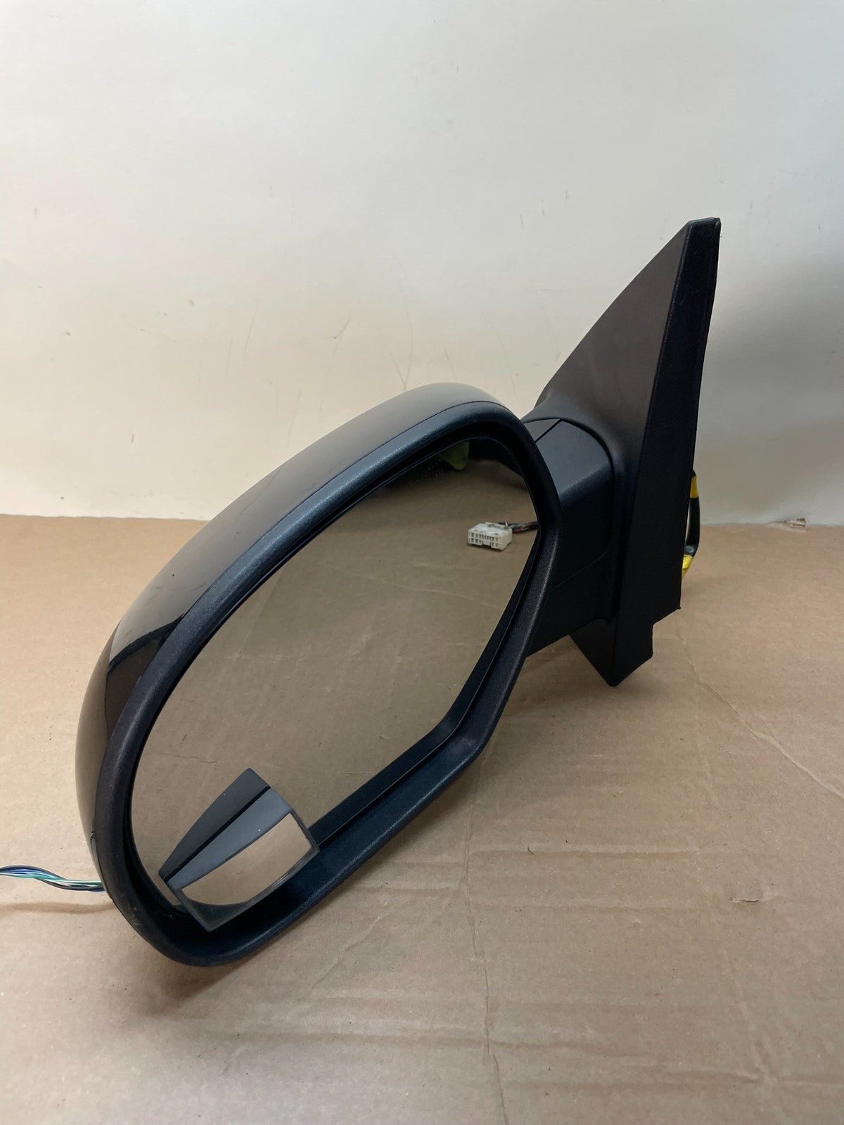 2007 to 2013 Chevrolet Tahoe Silverado Suburban Left Driver Mirror AI0389 DG2