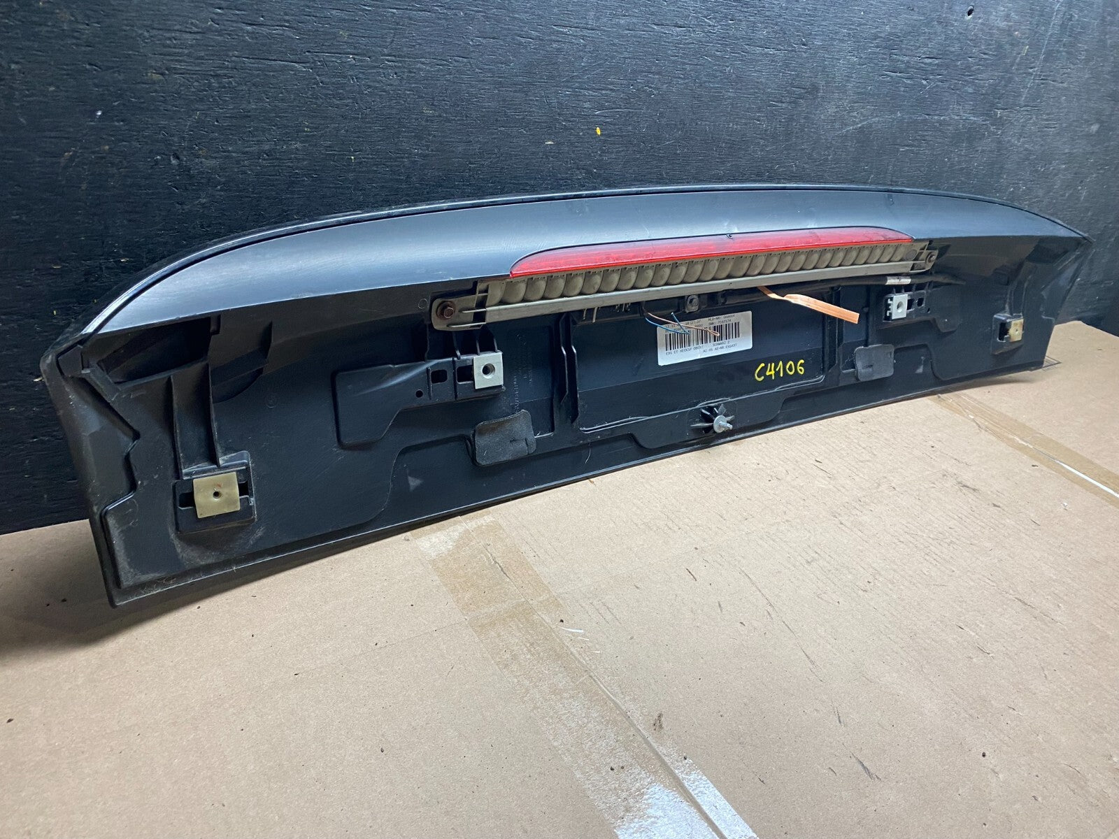 2009 to 2012 BMW E91 328i 3 Series Spoiler Boot Lid Tailgate Black OEM C41065