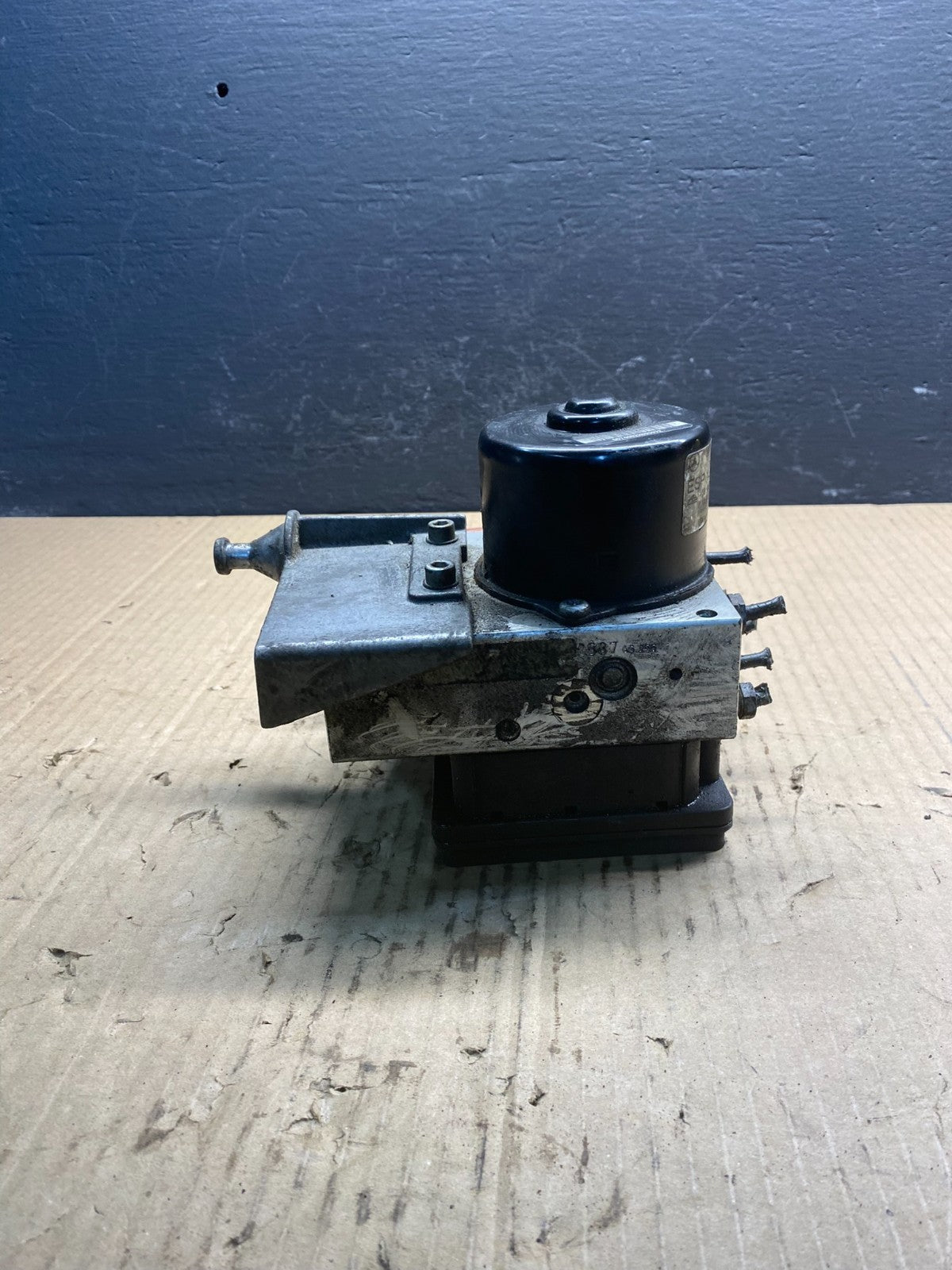 2005 - 2008 Mercedes CLK350 SLK350  ABS Anti Lock Brake Pump Module AC0912 DG3