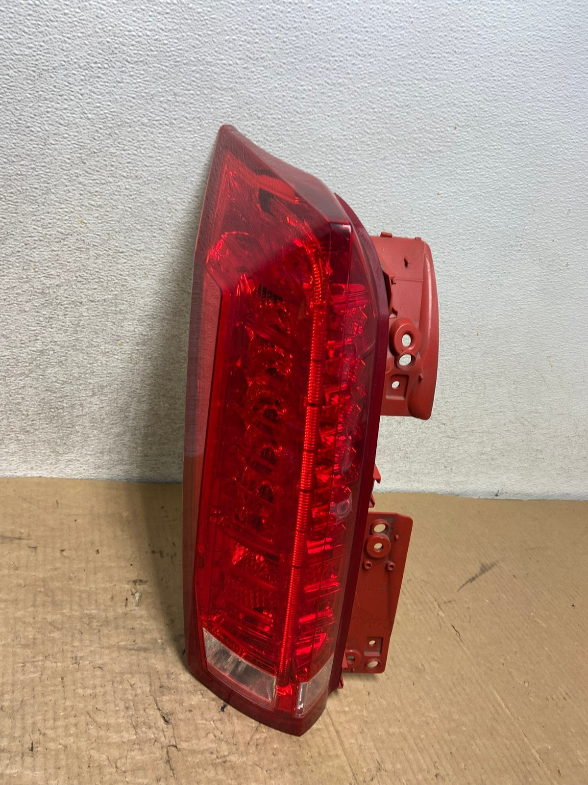2010 to 2016 Cadillac Srx Left Driver Lh Side Tail Light AI8038 LK2